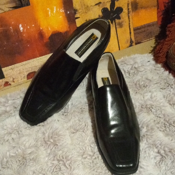 Stacy Adams Black Leather Loafers - Picture 1 of 5